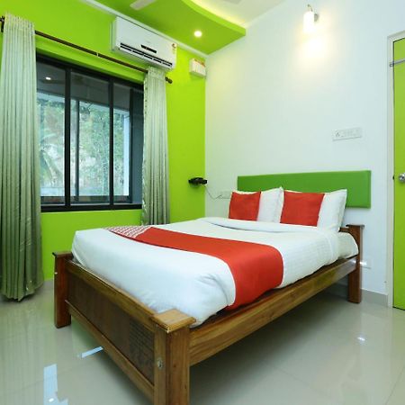 Oyo 9557 Near Kims Hospital Hotel Thiruvananthapuram Bagian luar foto