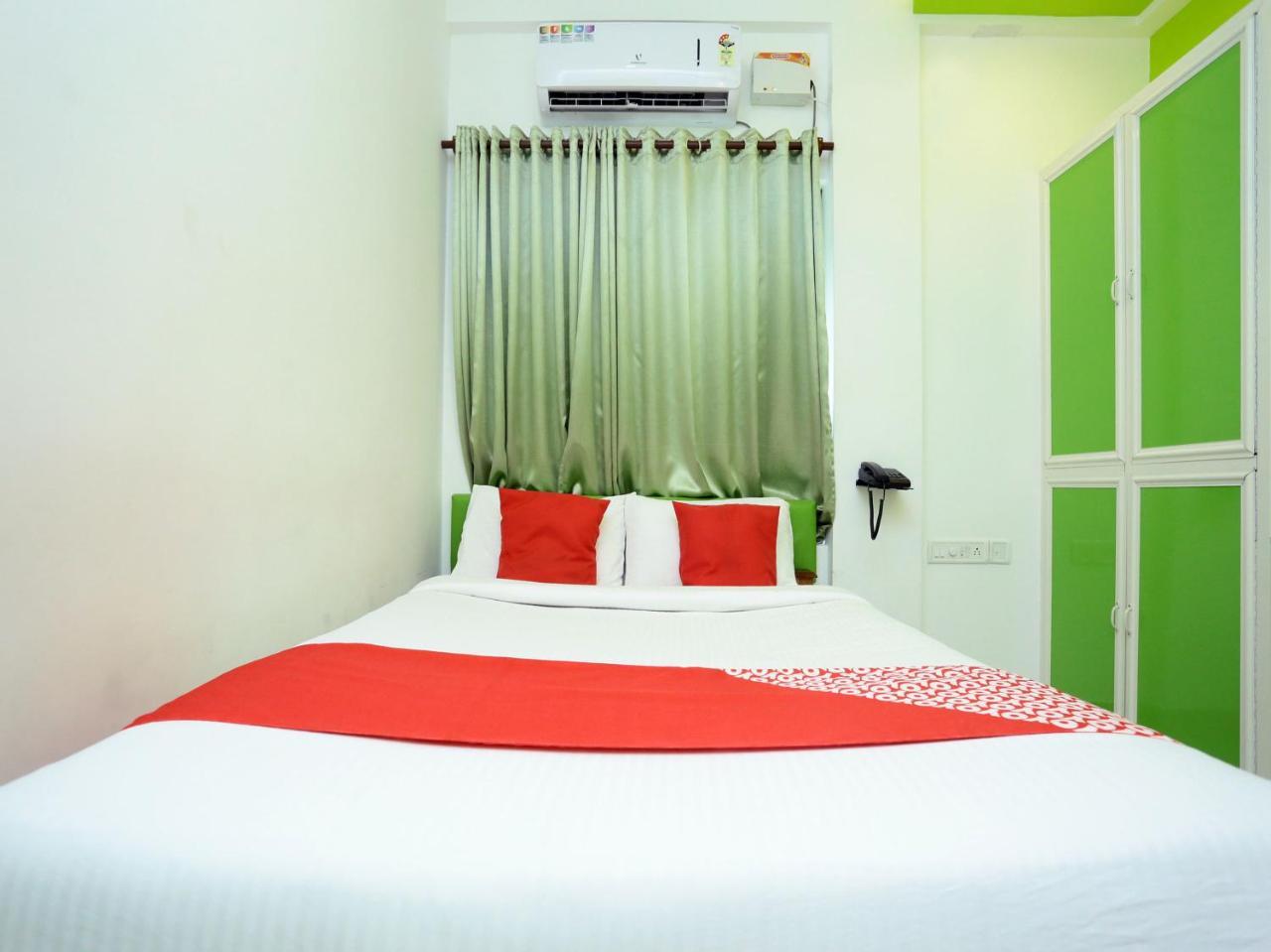Oyo 9557 Near Kims Hospital Hotel Thiruvananthapuram Bagian luar foto