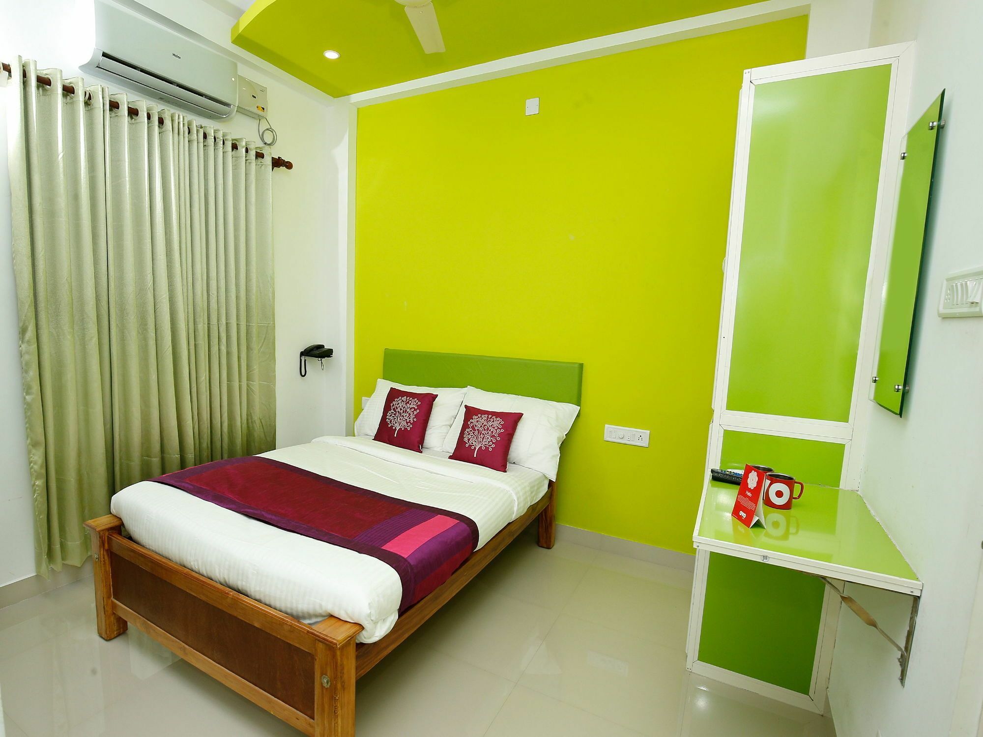 Oyo 9557 Near Kims Hospital Hotel Thiruvananthapuram Bagian luar foto